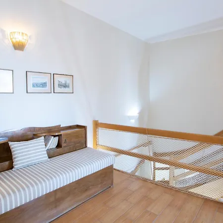 Chrisanto Townhouse Lefkáda