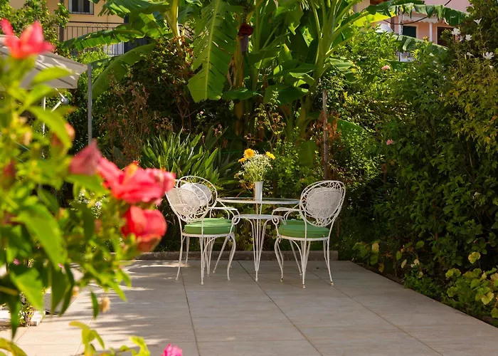 Apartment Chrisanto Townhouse